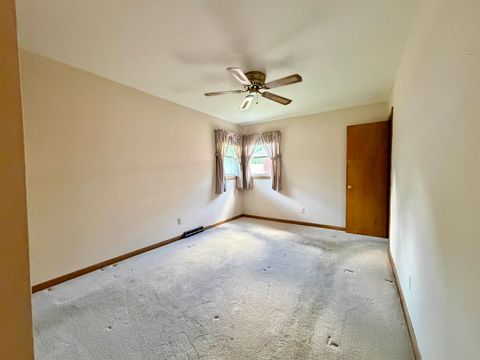 Tiny photo for 1106 Russell Street, Ashland, KY 41101 (MLS # 60804)