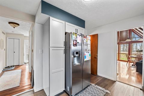 Tiny photo for 16230 Bowling Drive Dr, Catlettsburg, KY 41129 (MLS # 60047)