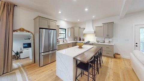 Tiny photo for 131 Elwood Avenue, Huntington, WV 25705 (MLS # 59588)