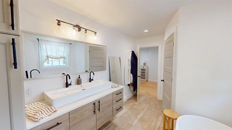 Tiny photo for 131 Elwood Avenue, Huntington, WV 25705 (MLS # 59588)