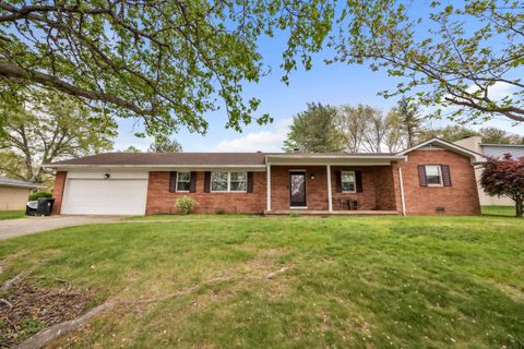 Photo of 1039 Regis Street St, Russell, KY 41169 (MLS # 60488)