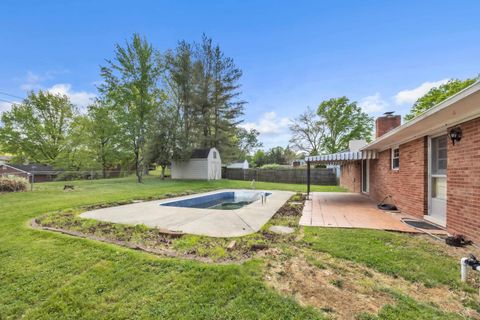 Tiny photo for 1039 Regis Street St, Russell, KY 41169 (MLS # 60488)