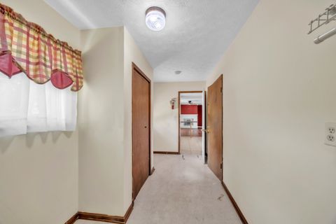 Tiny photo for 1039 Regis Street St, Russell, KY 41169 (MLS # 60488)