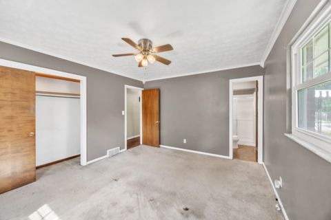 Tiny photo for 1039 Regis Street St, Russell, KY 41169 (MLS # 60488)