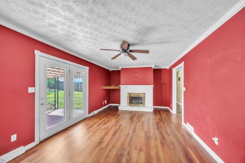 Tiny photo for 1039 Regis Street St, Russell, KY 41169 (MLS # 60488)