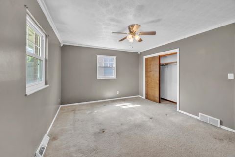 Tiny photo for 1039 Regis Street St, Russell, KY 41169 (MLS # 60488)