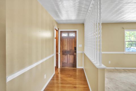 Tiny photo for 1039 Regis Street St, Russell, KY 41169 (MLS # 60488)