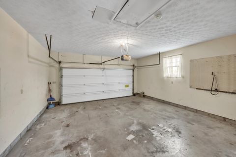 Tiny photo for 1039 Regis Street St, Russell, KY 41169 (MLS # 60488)