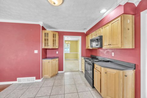 Tiny photo for 1039 Regis Street St, Russell, KY 41169 (MLS # 60488)