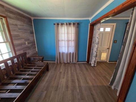 Tiny photo for 804 Collins Avenue Ave, Worthington, KY 41183 (MLS # 60222)