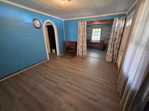 Tiny photo for 804 Collins Avenue Ave, Worthington, KY 41183 (MLS # 60222)