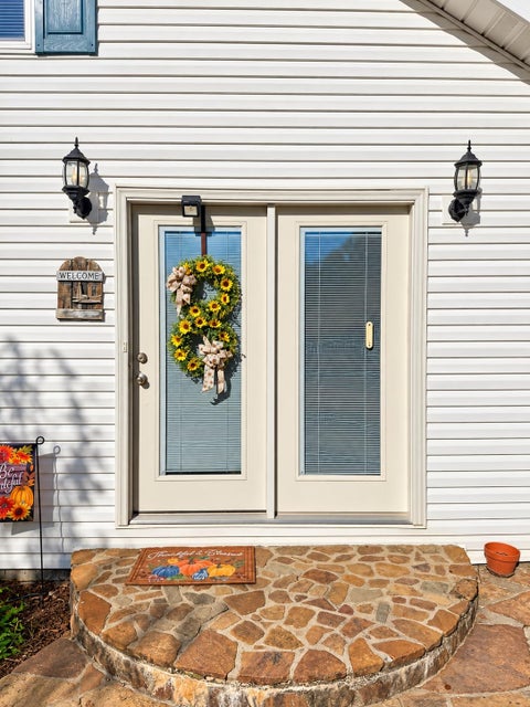 Tiny photo for 387 Leadingham Loop LOOP, Olive Hill, KY 41164 (MLS # 61465)