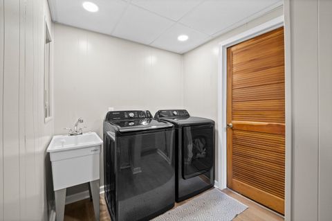 Tiny photo for 224 Cardinal Road, Russell, KY 41169 (MLS # 60052)