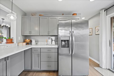 Tiny photo for 224 Cardinal Road, Russell, KY 41169 (MLS # 60052)