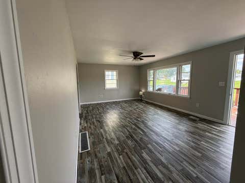 Tiny photo for 1002 Kentucky Avenue, Flatwoods, KY 41139 (MLS # 61087)