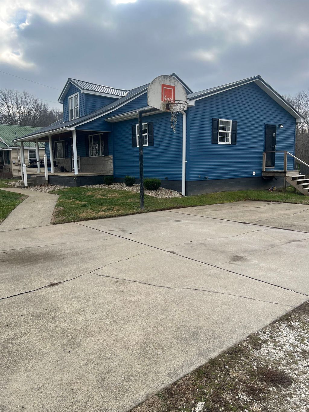 Photo of 401 Teague Drive Dr, Greenup, KY 41144 (MLS # 59971)