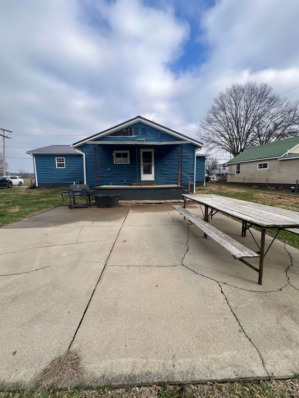 Photo of 401 Teague Drive Dr, Greenup, KY 41144 (MLS # 59971)