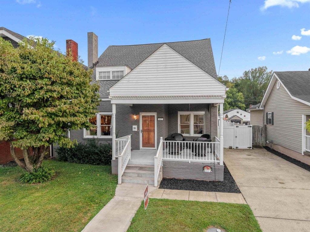 Photo of 612 Chinn Street, Raceland, KY 41169 (MLS # 61258)