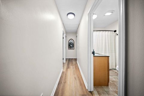 Tiny photo for 439 Rivendell Road, Ashland, KY 41102 (MLS # 60201)