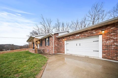 Tiny photo for 439 Rivendell Road, Ashland, KY 41102 (MLS # 60201)