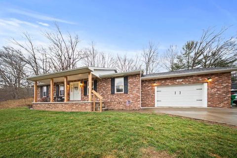 Tiny photo for 439 Rivendell Road, Ashland, KY 41102 (MLS # 60201)