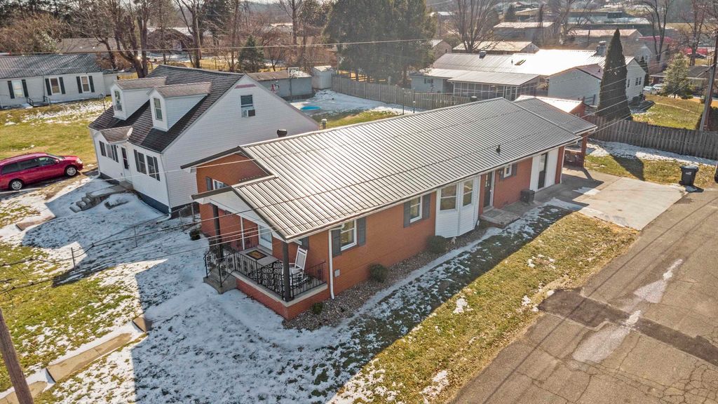 Photo of 1800 Pike Street St, Ashland, KY 41102 (MLS # 60133)