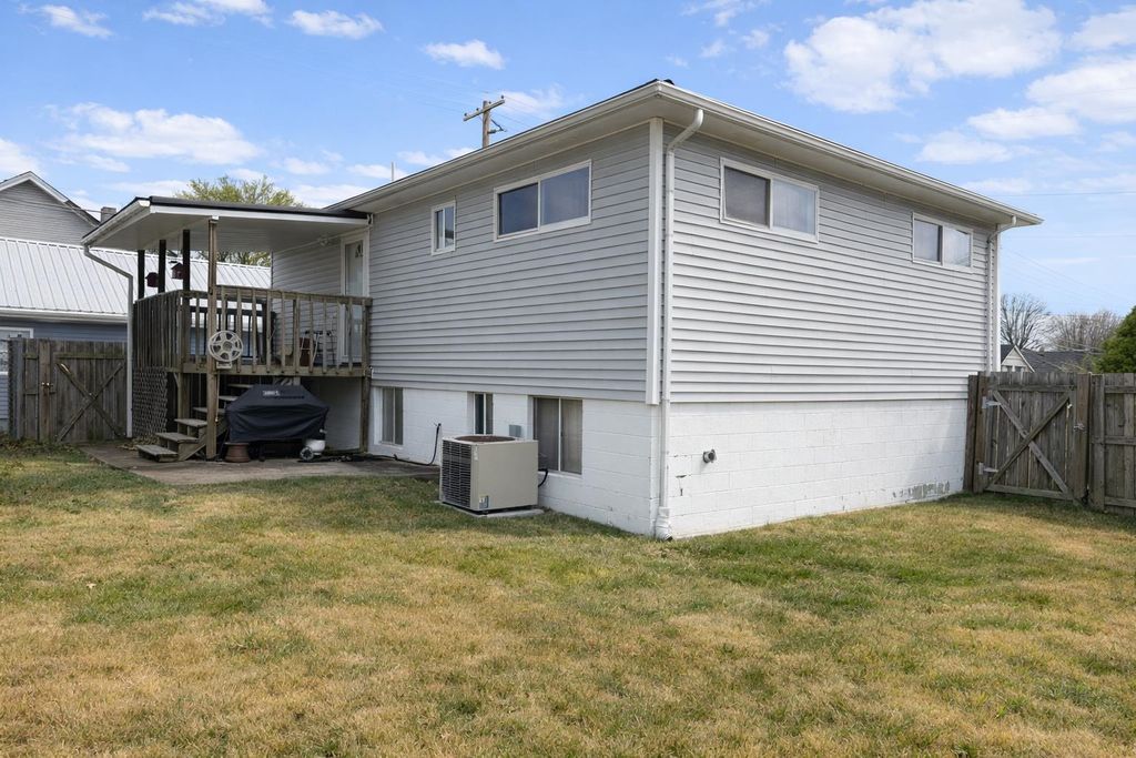 Photo of 609 Spruce Street, Ironton, OH 45638 (MLS # 59932)