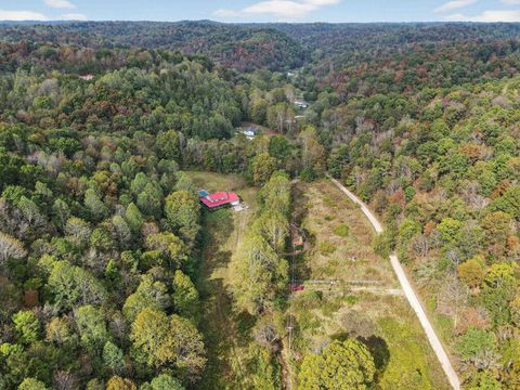 Tiny photo for 3391 Beechy Creek Crk, South Shore, KY 41175 (MLS # 59575)