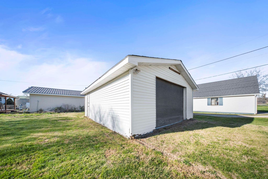 Photo of 821 Eastern Avenue, Worthington, KY 41183 (MLS # 60281)