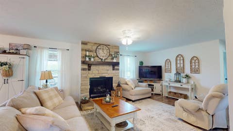Tiny photo for 9529 Grandview Lake Road, Ashland, KY 41102 (MLS # 61117)