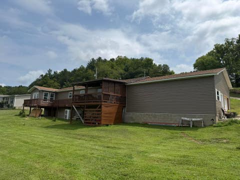 Tiny photo for 9529 Grandview Lake Road, Ashland, KY 41102 (MLS # 61117)