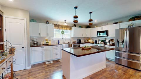 Tiny photo for 9529 Grandview Lake Road, Ashland, KY 41102 (MLS # 61117)
