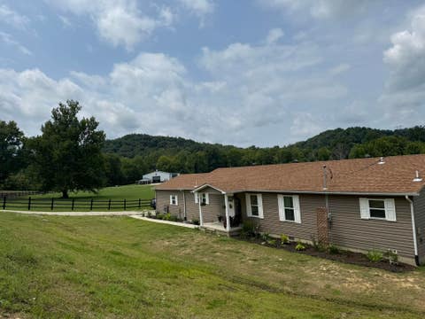 Tiny photo for 9529 Grandview Lake Road, Ashland, KY 41102 (MLS # 61117)