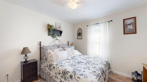 Tiny photo for 9529 Grandview Lake Road, Ashland, KY 41102 (MLS # 61117)