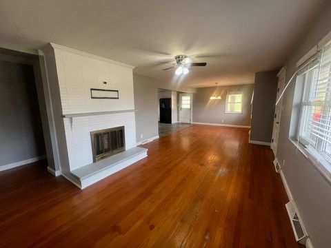 Tiny photo for 211 College Hill Dr, Grayson, KY 41143 (MLS # 60245)