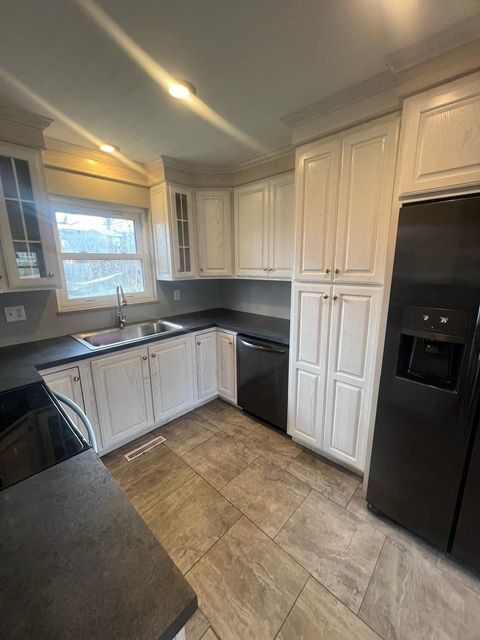 Tiny photo for 211 College Hill Dr, Grayson, KY 41143 (MLS # 60245)