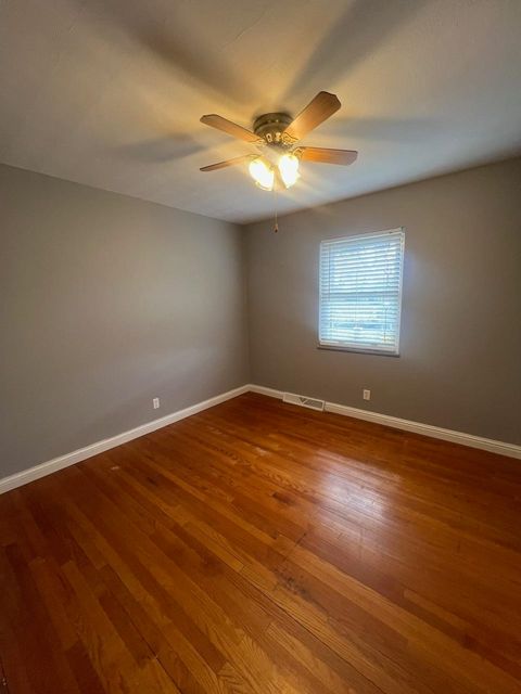 Tiny photo for 211 College Hill Dr, Grayson, KY 41143 (MLS # 60245)