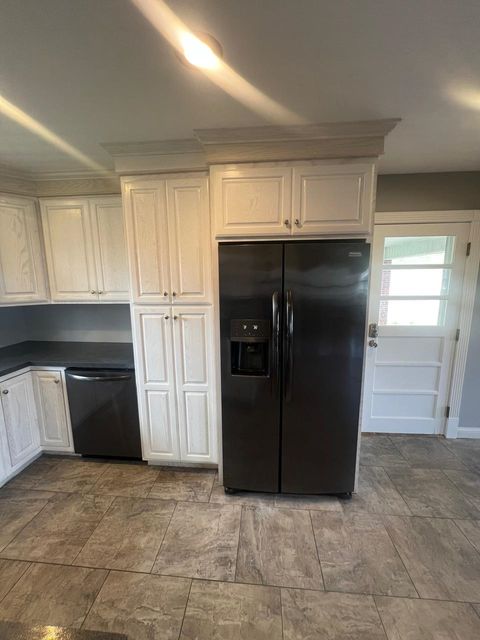 Tiny photo for 211 College Hill Dr, Grayson, KY 41143 (MLS # 60245)