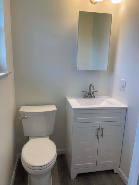 Tiny photo for 800 Riverside Drive, Worthington, KY 41183 (MLS # 60476)