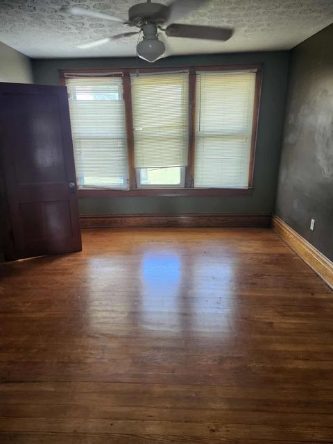 Tiny photo for 3232 Blackburn Ave, Ashland, KY 41101 (MLS # 60263)