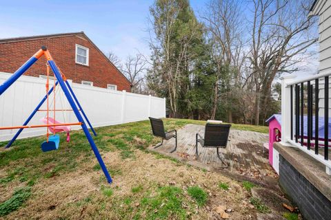 Tiny photo for 2116 Coburn Avenue Ave, Ashland, KY 41101 (MLS # 60228)