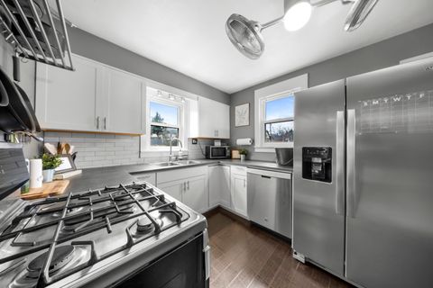 Tiny photo for 2116 Coburn Avenue Ave, Ashland, KY 41101 (MLS # 60228)