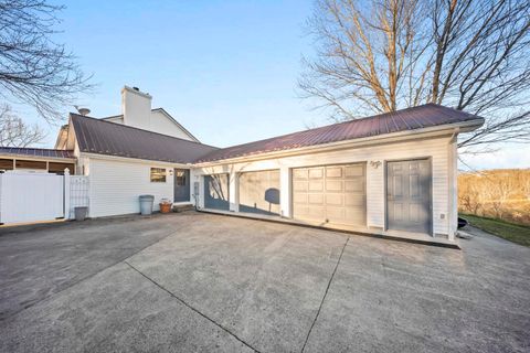 Tiny photo for 16733 Bear Creek Road Rd, Catlettsburg, KY 41129 (MLS # 60058)