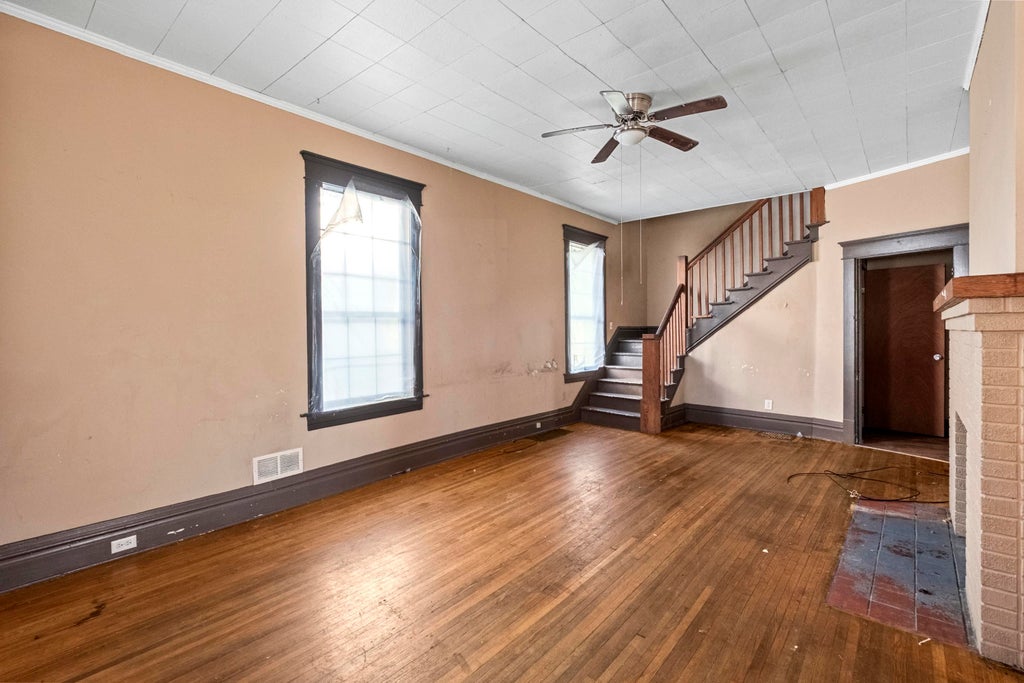 Photo of 1112 First Circle Prospect, Ashland, KY 41101 (MLS # 61329)