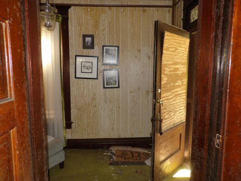 Tiny photo for 2135 Central Avenue, Ashland, KY 41101 (MLS # 59577)
