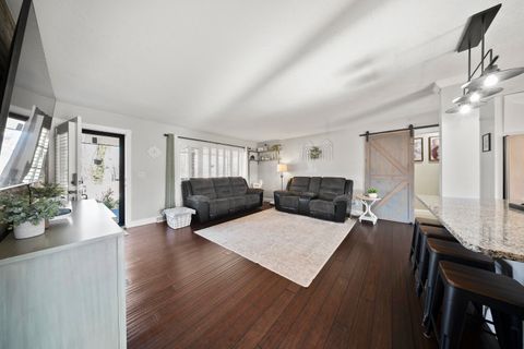 Tiny photo for 312 W Woodmont Drive, Ashland, KY 41102 (MLS # 60068)