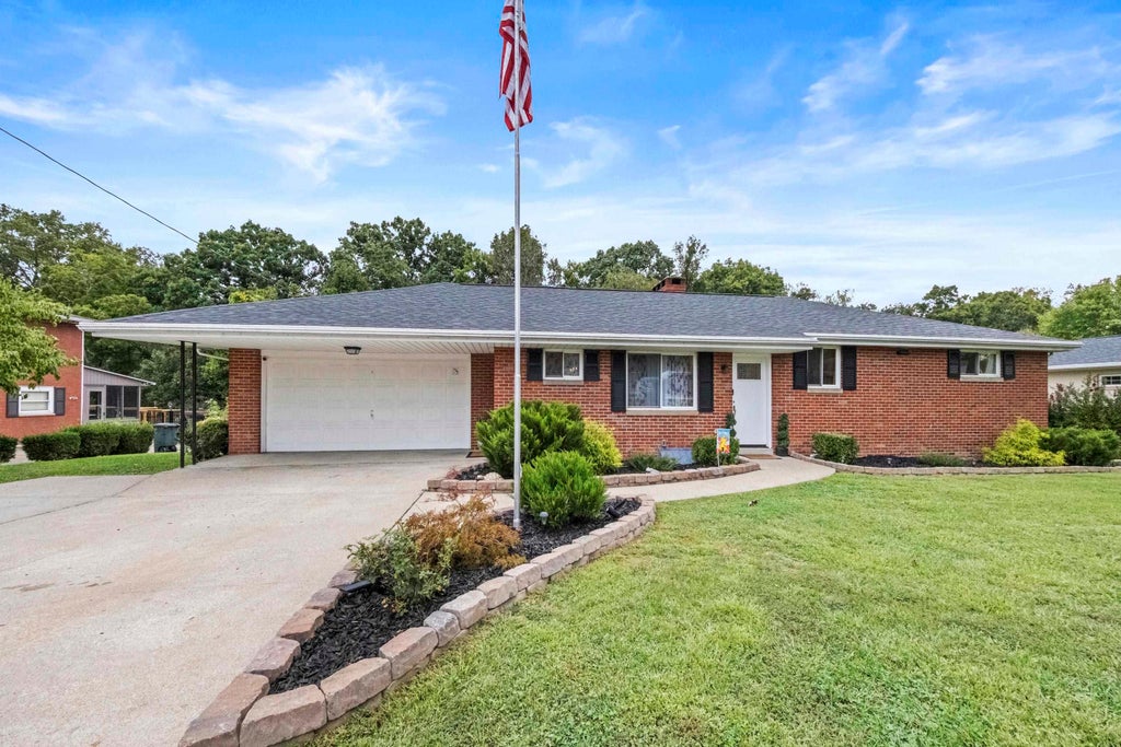 Photo of 622 Amanda Furnace Drive, Ashland, KY 41101 (MLS # 61334)