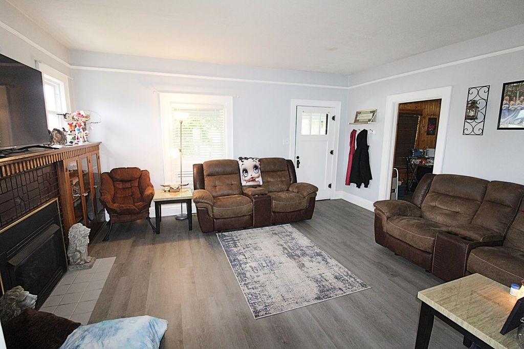 Photo of 3239 Walters Hill Drive, Ashland, KY 41101 (MLS # 59159)