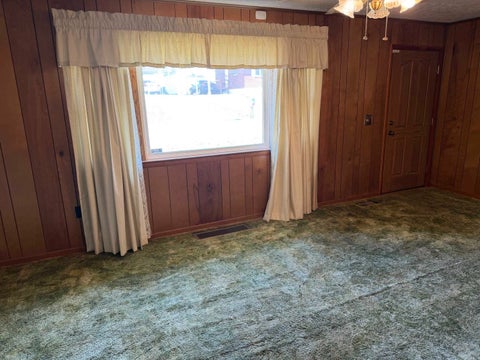 Tiny photo for 910 Federal Way WAY, Flatwoods, KY 41139 (MLS # 61437)