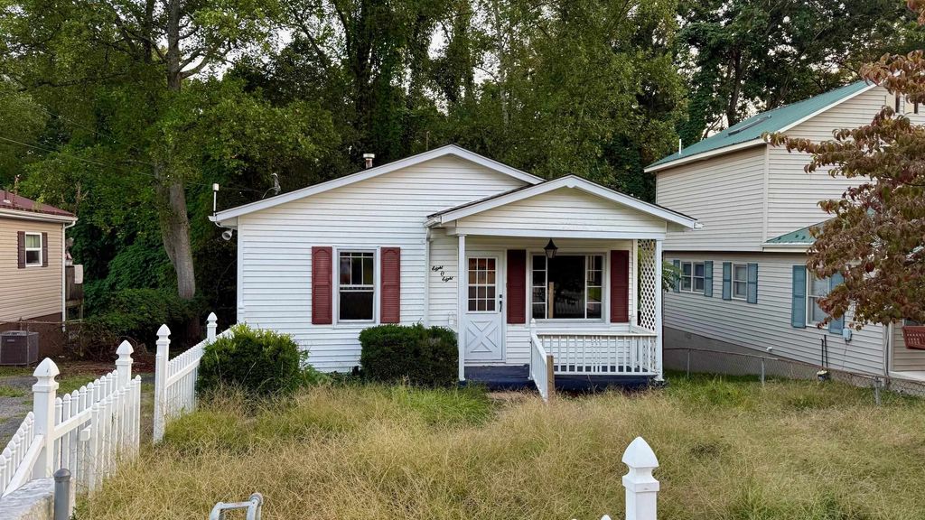 Photo of 808 James Court, Flatwoods, KY 41139 (MLS # 59485)